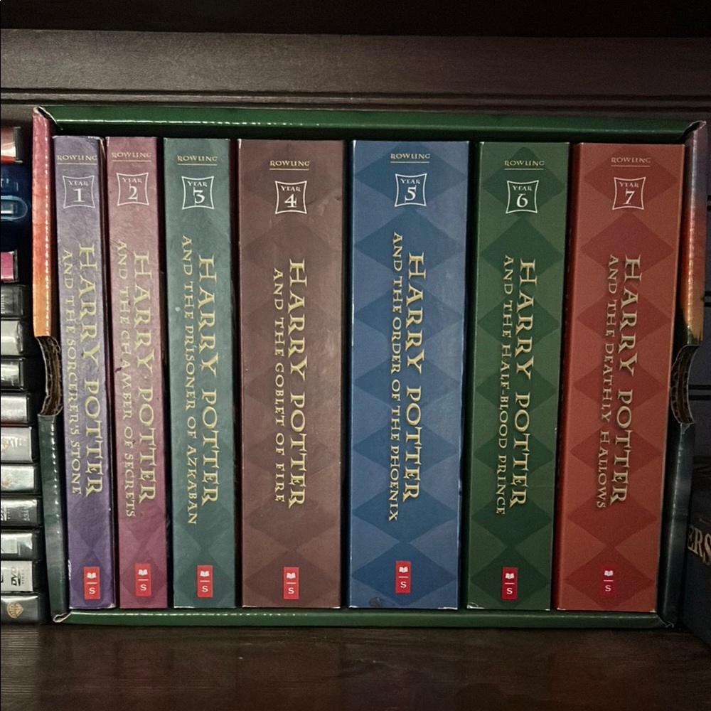 Harry Potter PRISTINE condition Box Set